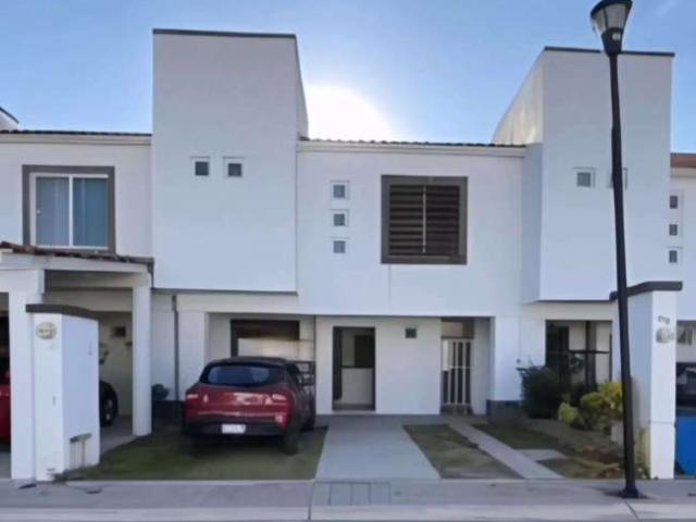 REMATO BONITA CASA EN CONDOMINIO SAN GERARDO