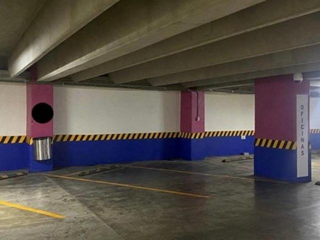 RENTO de 1 Cajon de Estacionamiento en el WTC