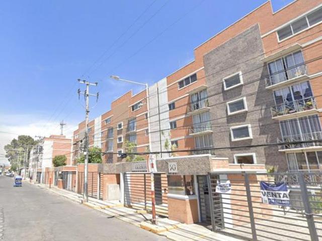 Remato Departamento de 50 m² con 3 recámaras en venta en Miguel Hidalgo