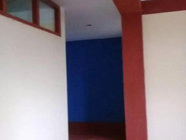 REMATE CASA DE 3 PISOS