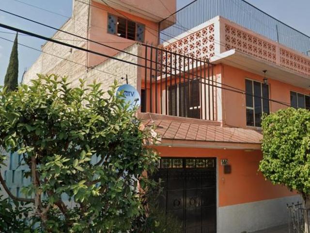 Remate Bancario, Casa en Estado de México, Cdad. Nezahualcóyotl, Edo. Méx