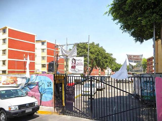 Remate Bancario Departamento en Presidentes de México, Iztapalapa, CDMX