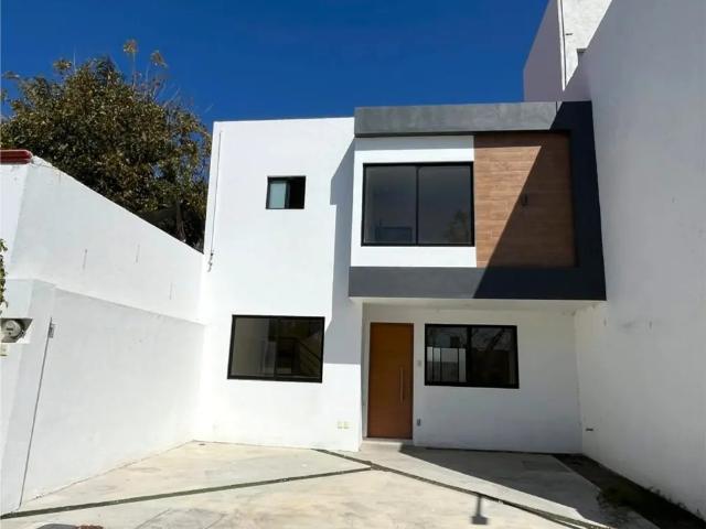 REMATE DE CASA EN FRACC BICENTENARIO, TEHUACAN, PUEBLA, PRECIO NEGOCIABLE