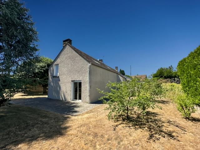 REMAUVILLE 77 Longère authentique de 131 m² sur terrain de 941 m2