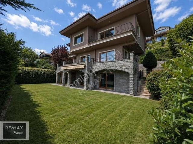 Remax7tepe'den Düz Girişli Cepheli İzole Bahçeli Satılık Villa