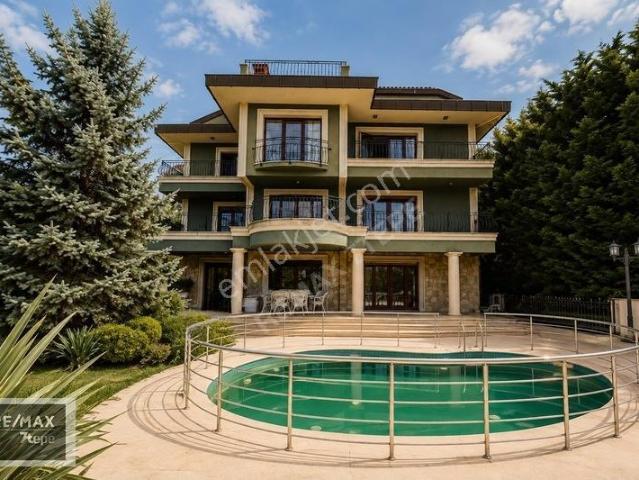 Remax 7tepe'den Acarkent Konaklar Manzaralı Satılık Br Villa