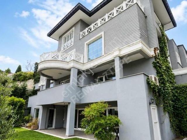 Re/max 7tepeden Acarkentte Saklı Yaşam Sunan Bahçe Dubleks