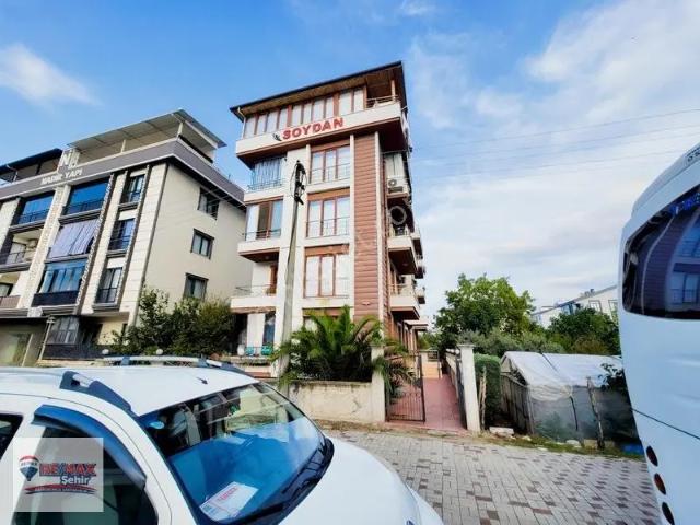 Remax`tan İsmet Paşa Mah.kiralık Arakat Daire
