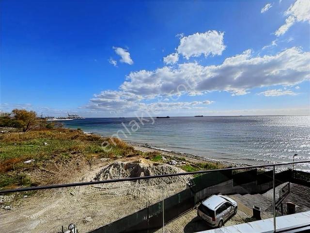 Remax Ten Beylikdüzü Ayçiçeği Sitesi Denize Sıfır Lüks 5+2 Villa