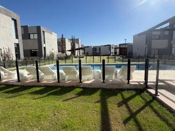 REMAX Terruños