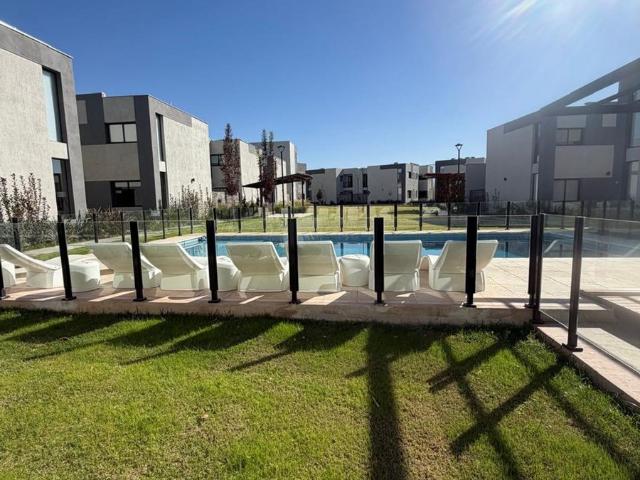 REMAX Terruños