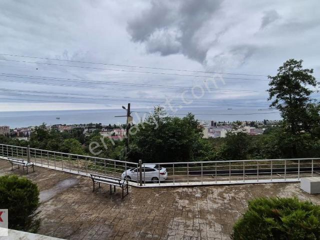 Remax Teyyaredüzü Turkuaz Evlerinde Deniz Manzaralı 3+1 Satılık