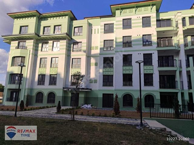 REMAX TIME DAN ESENLER 15 TEMMUZ MAHALLESİ 3.ETAP 2+1 KİRALIK DAİRE