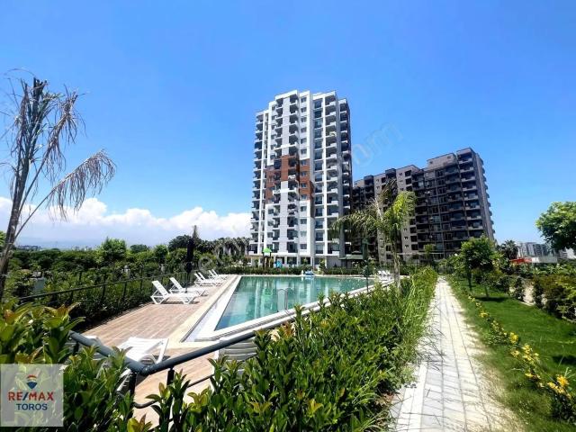 Remax Toros'tan Çeşmeli'de Deniz Manzaralı Satılık 2+1