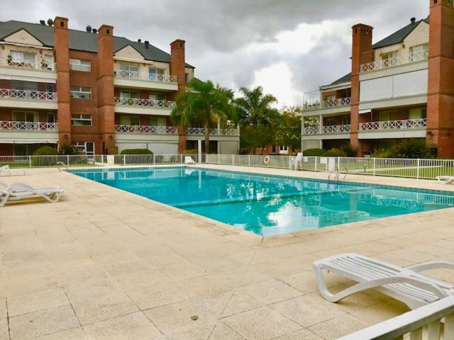 REMAX Total I
