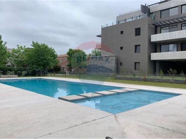 REMAX Total I