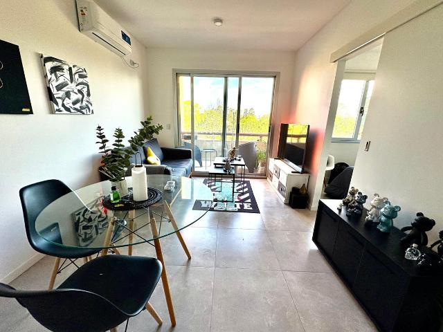 REMAX Total I