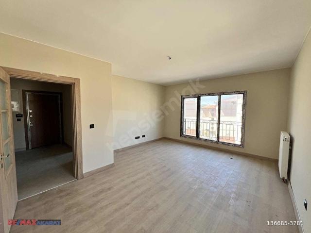 REMAX TURAN ŞAHİN'DEN MALTEPE ATIŞOKULU KİRALIK 3+1