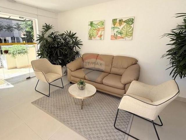 RE/MAX VENDE Apartamento de 64 m², 1 dormitório em andar alto no Cambuí R$ 390.000,00