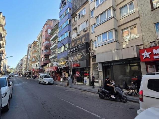 Remax Yalova'dan Merkez Konumda Satılık 2+1 Daire