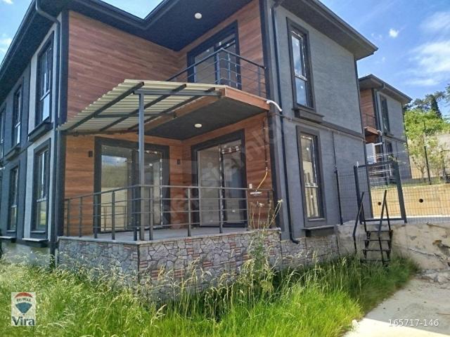 REMAX YEŞİM KARA'DAN VALİ KONAĞINA KOMŞU BAHÇELİ VİLLA