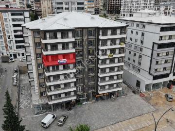 Remax Yeni Gayrımenkul'den Merkezi Lokasyonda Satılık Daire