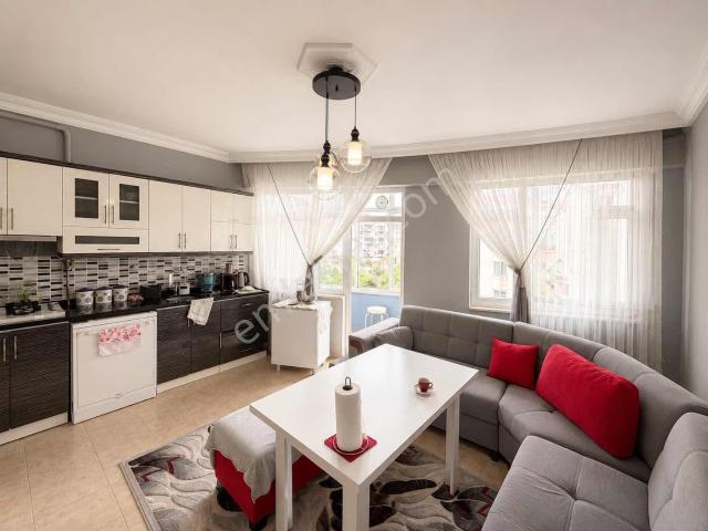 Remax Yusuf Eralp'ten | Çarşamba Cad|3+1 Satılık | Merkezi Konum