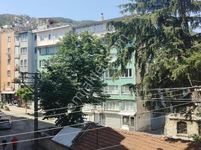 Remax Advantage Şehir Merkezinde Yenilenmiş Fırsat 2 + 1 Daire