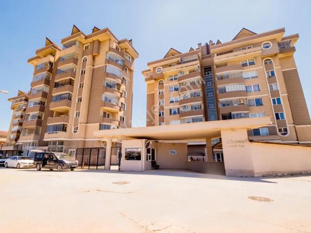 Remax Advantage' Özlüce De Gölpark 2 Sitesinde Satılık 2+1 Daire