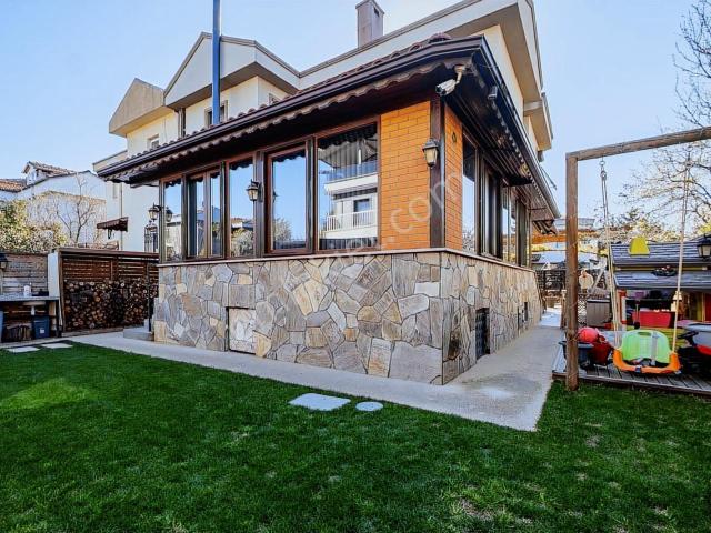 Remax Advantage'dan Altınşehir'de Masrafsız Yenilenmiş Villa