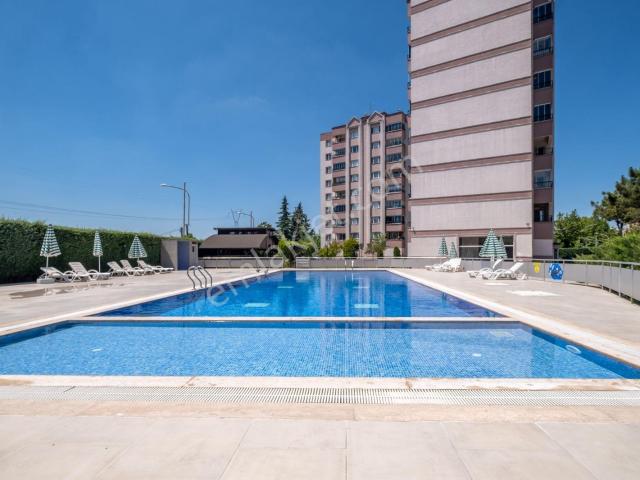 Remax Advantage'dan Emirkoop Okulu Yanı Havuzlu Site İçi Ara Kat