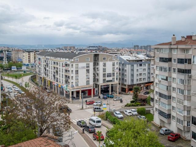 Remax Advantage'den Beşevlerde İçi Yenilenmiş 5+1 Daire