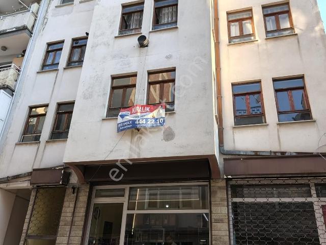 Remax Advantage'den Fomara Kervansaray Arkası Kiralık 2+1 Daire