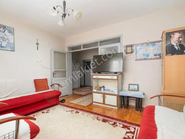 Remax Advantage'den Küçükbalıklı Müstakil 2 Katlı Ev