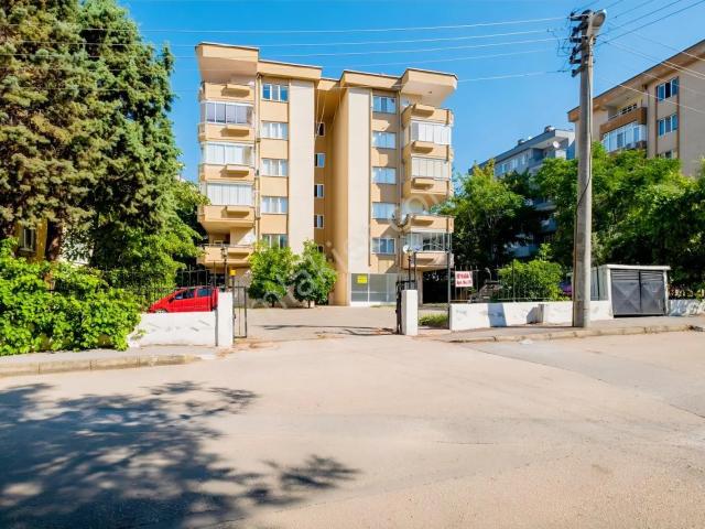 Remax Advantage'n Gazi Cd Ara Kat 3+1 Ful Eşyalı Satılık Daire