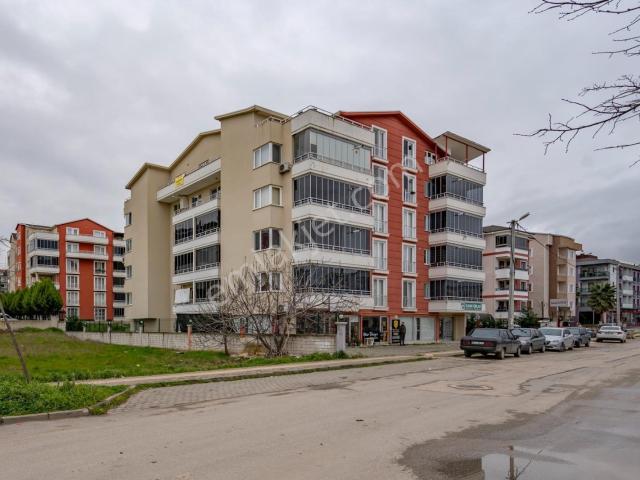 Remax Advantange akçalar'da Site İçi Kat Mülkiyetli Geniş 4+1