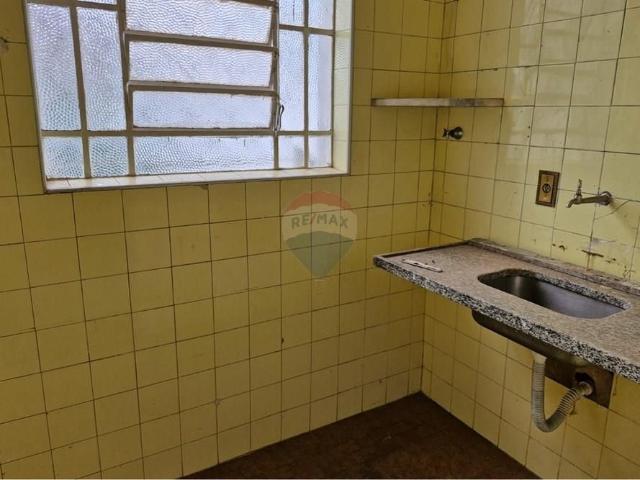 RE/MAX aluga casa residencial 2 dormitórios 2 banheiros 2 vagas de garagem Botafogo R$ 3.000 Campinas, SP