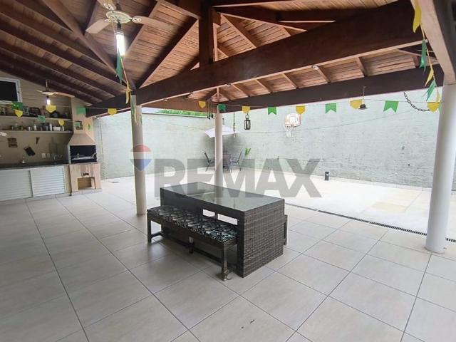 RE/MAX ALUGA Casa 4 quartos 1 suíte em condomínio Alto Taquaral Campinas/SP R$ 10.500