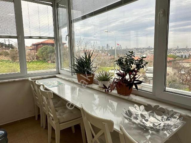 Remax Anı ’dan Beylerbeyi ’nde Boğaz Manzaralı Eşyalı Kiralık 3+1 Daire