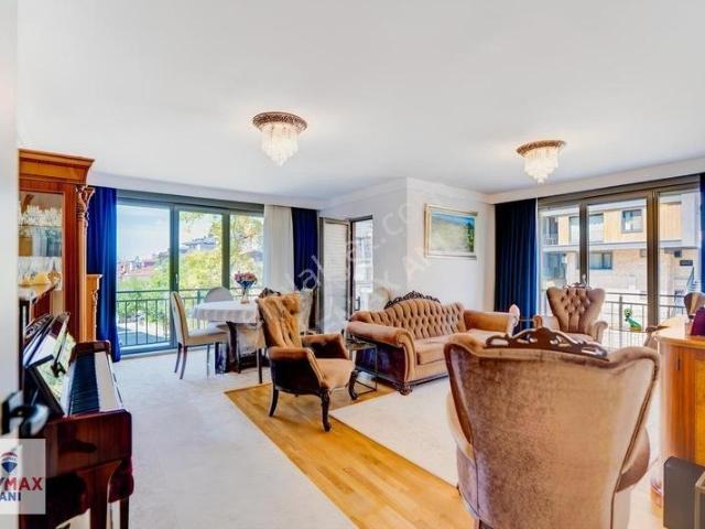 Remax Anı 'dan Burhaniye 'de Ultra Lüks Satılık 4+1 Daire