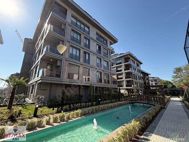 Remax Anı 'Dan Çengelköy Vera Sitesi 'Nde 4+1 Çatı Dubleksi