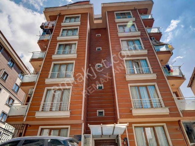 Remax Anı 'dan Ümraniye Metroya Yakın Satılık Teraslı Dubleks