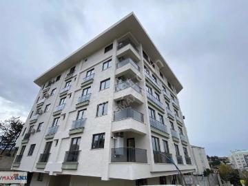 Remax Anı 'dan Üsküdar Bahçelievler 'de Geniş Kiralık 1+1 Daire