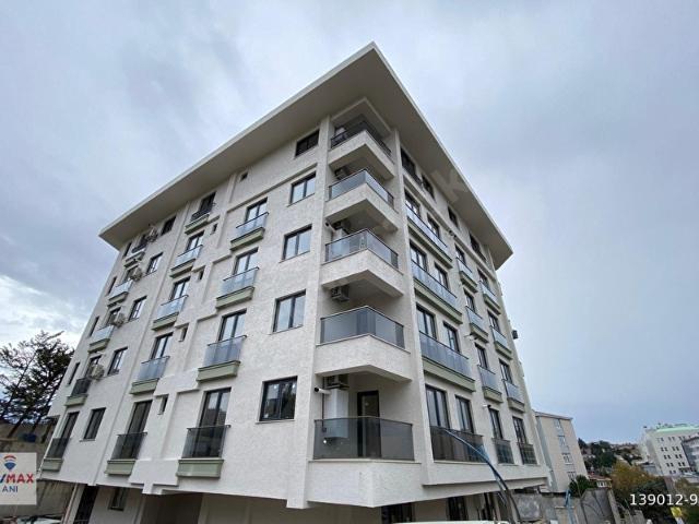 Remax Anı 'Dan Üsküdar Bahçelievler 'De Eşyalı Kiralık 1+1 Daire