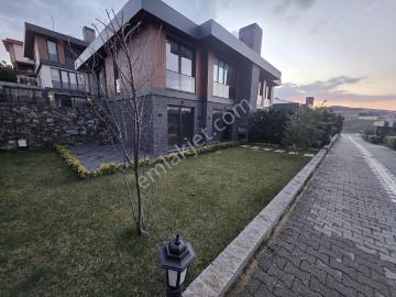 Remax Anka'dan Deniz Manzaralı Müstakil Site'de Satılık Villalar