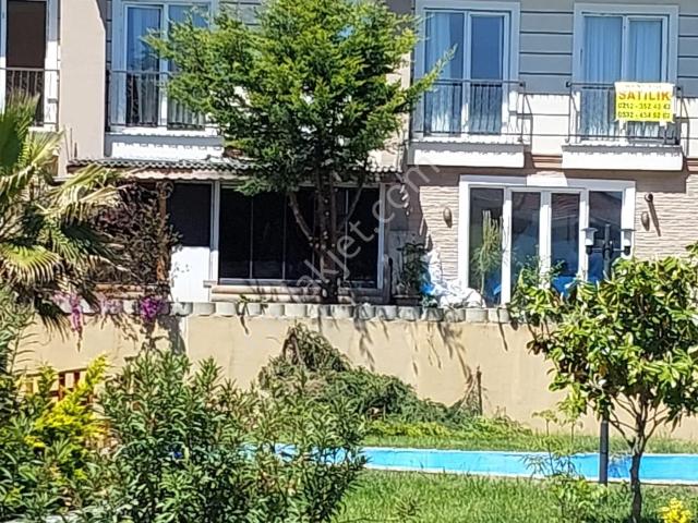 Remax Anka'dan Şile'de Havuzlu Sitede Satılık 2+1 Bahçe Dubleksi
