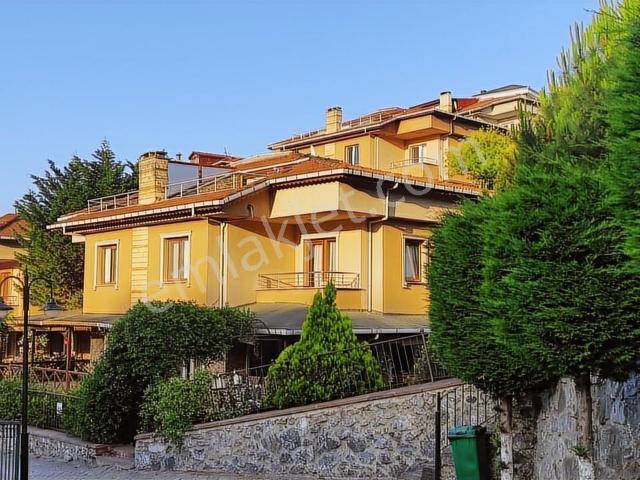 Remax Anka'dan Site İçerisinde 9 Aylık 4+1 Kiralık Villa