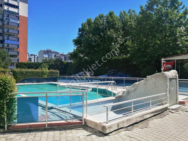 Remax Area Yüzüncü Yıl Mh. Havuzlu Site'de Satılık Arakat Daire