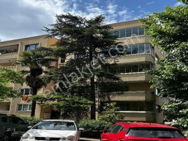 Remax Area'dan Kükürtlü'de Merkezi Konumda Geniş 3+1 Daire