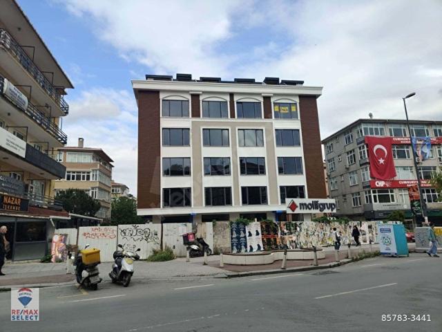 REMAX BILLUR BAKAN'DAN İNCIRLI CADDESI ÜZERI SATILIK SIFIR 2+1